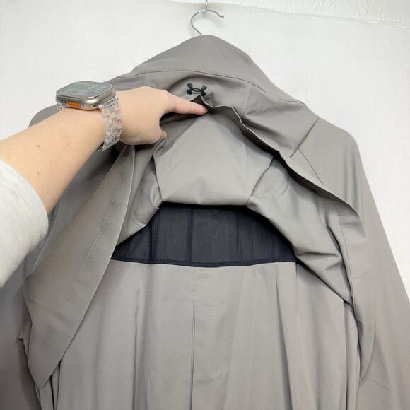 UNDER ARMOUR Misty Copeland Vented Trench Jacket Loose Fit Mink Gray HTF Sz XL - Picture 11 of 16